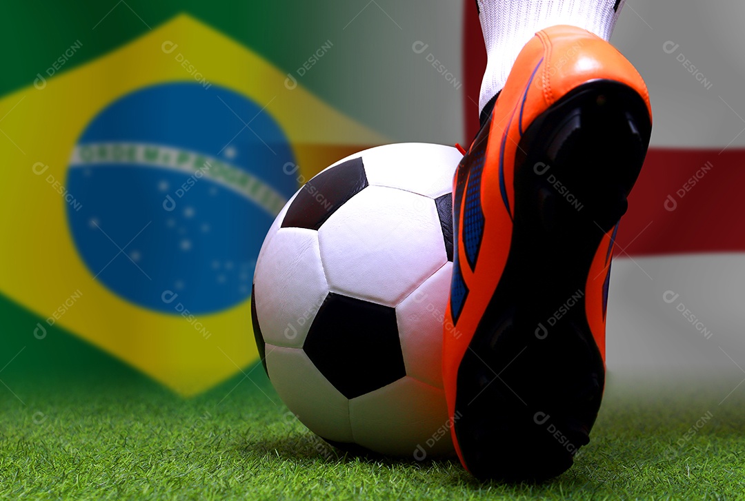 Competição da Copa de Futebol entre as seleções nacional Brasil e nacional Inglaterra.