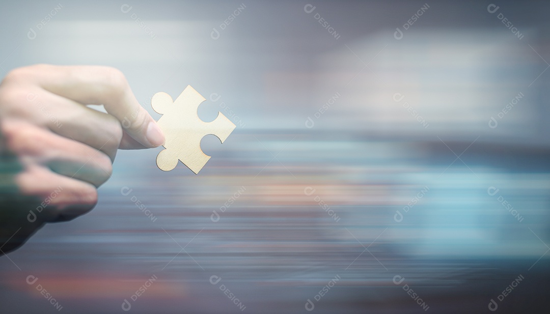 Negócios Encontre novas soluções, sucesso e estratégia conectando a montagem do quebra-cabeça