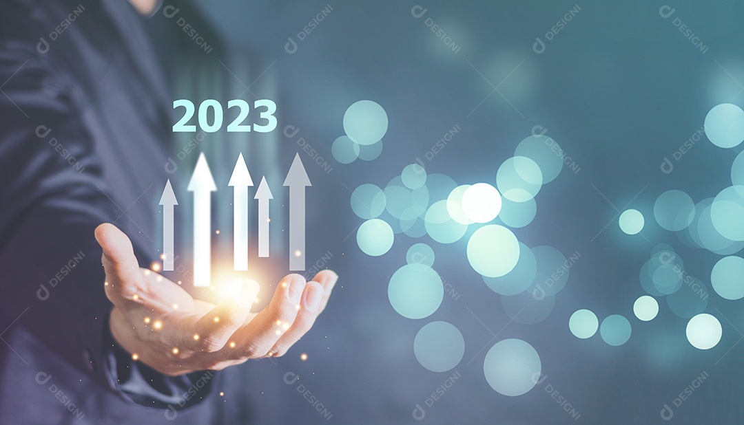 Novas metas, planos e visões para o próximo ano de 2023. Empresário