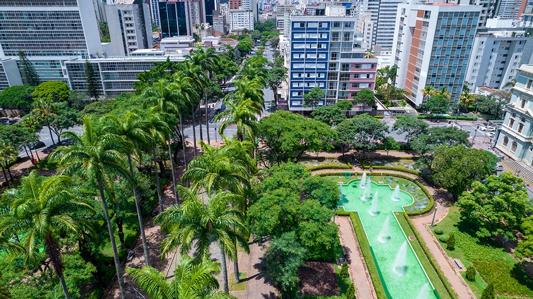 Vista aérea da Praça da Liberdade em Belo Horizonte, Minas Gerais, Brasil.