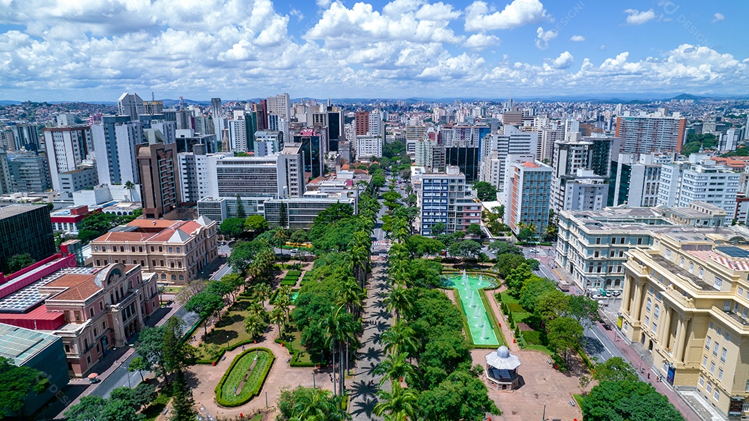 Vista aérea da Praça da Liberdade em Belo Horizonte, Minas Gerais, Brasil.