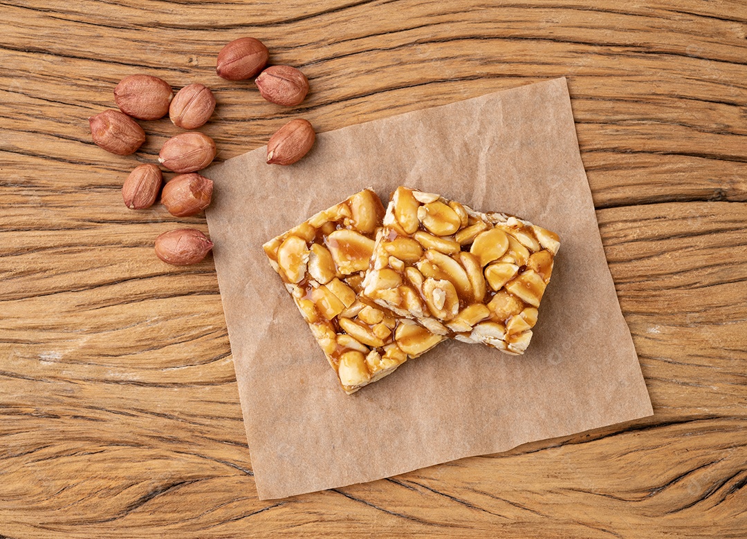 Pe de moleque, típico doce de amendoim brasileiro e comida de festa junina