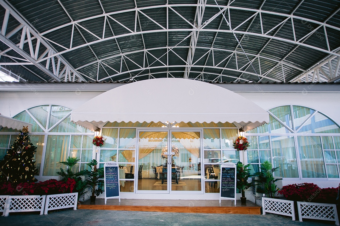 Entrada do estabelecimento de comida