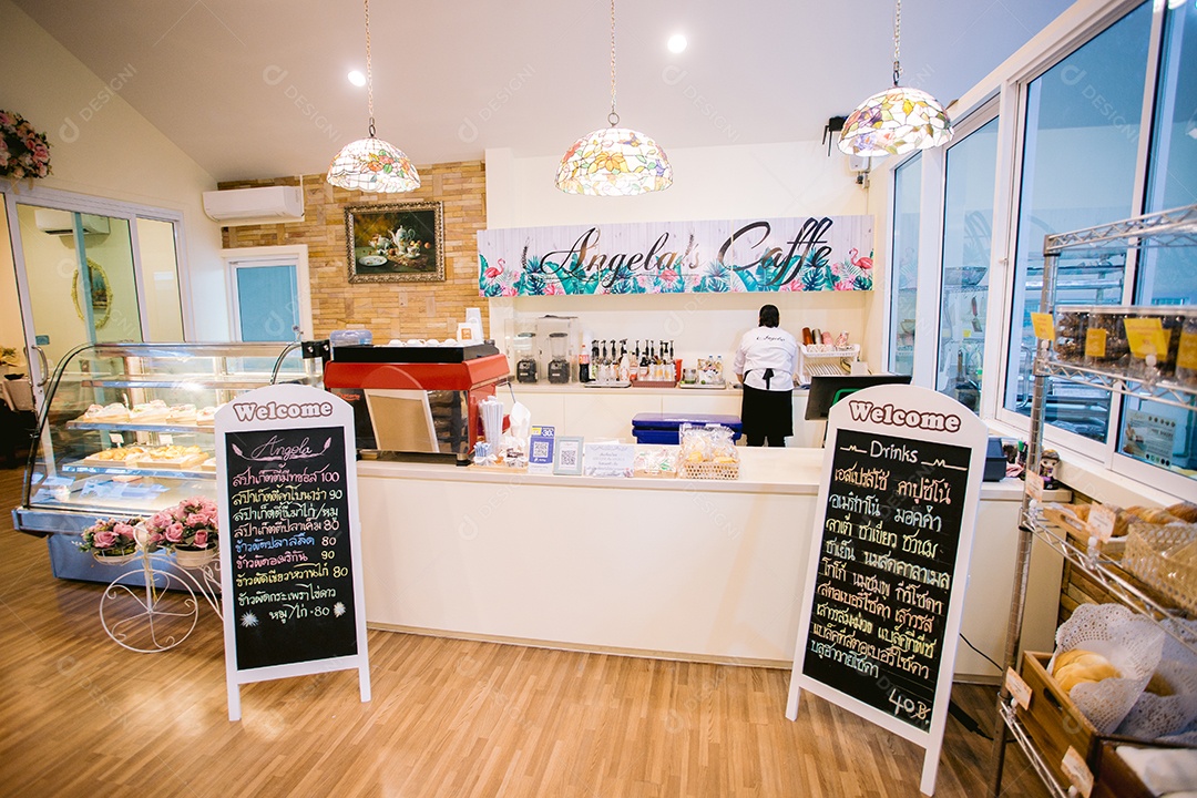 Balcão de atendimento da padaria ou cafeteria