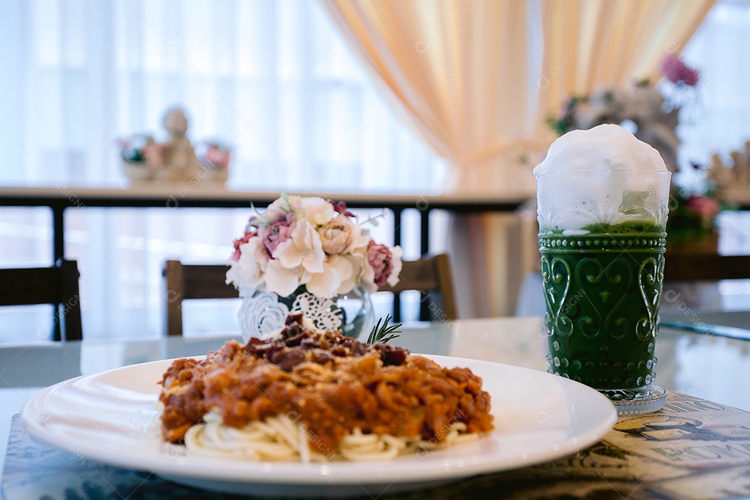 Festa de casamento prato de comida