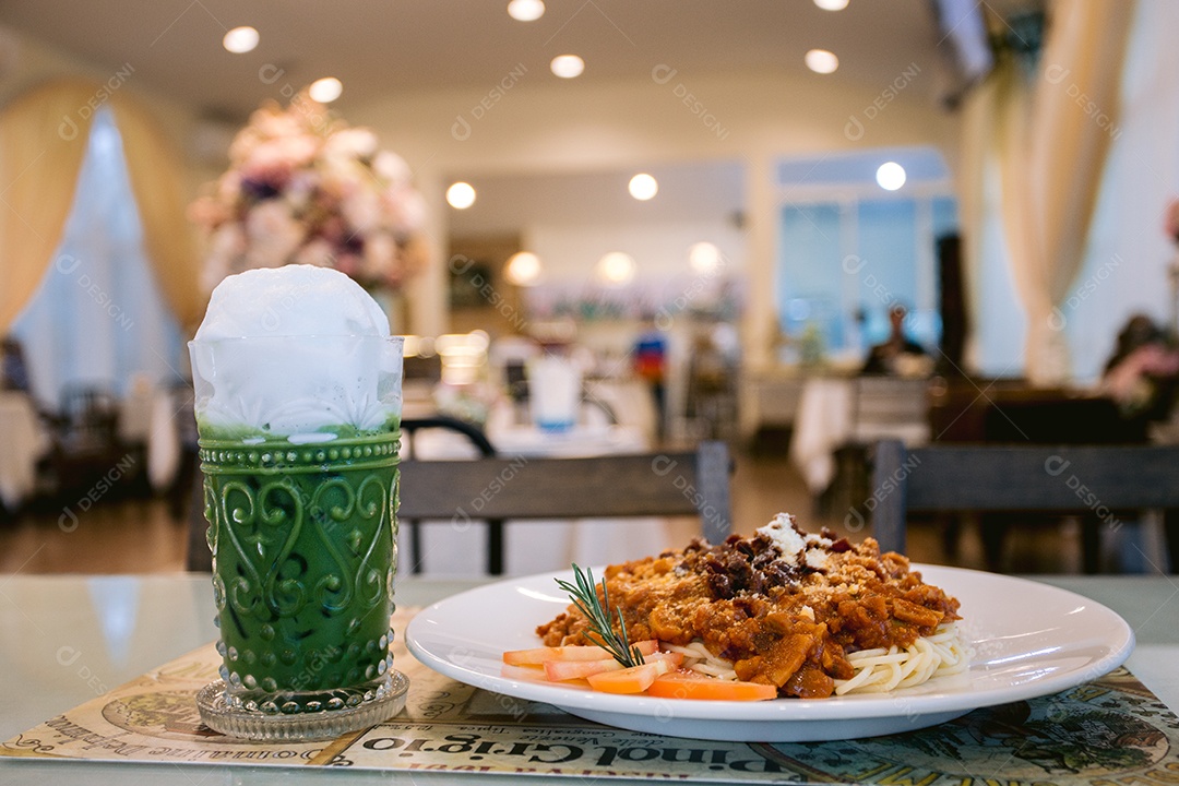 Festa de casamento prato de comida