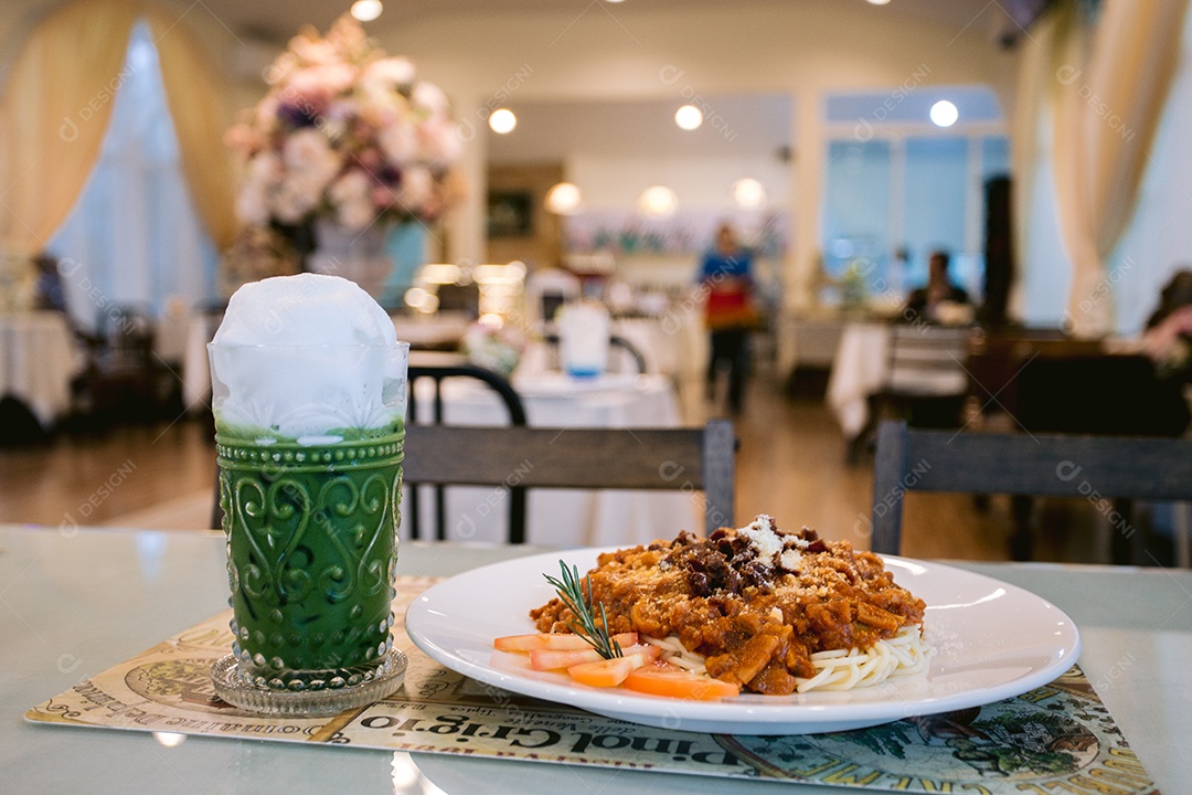 Prato feito de comida