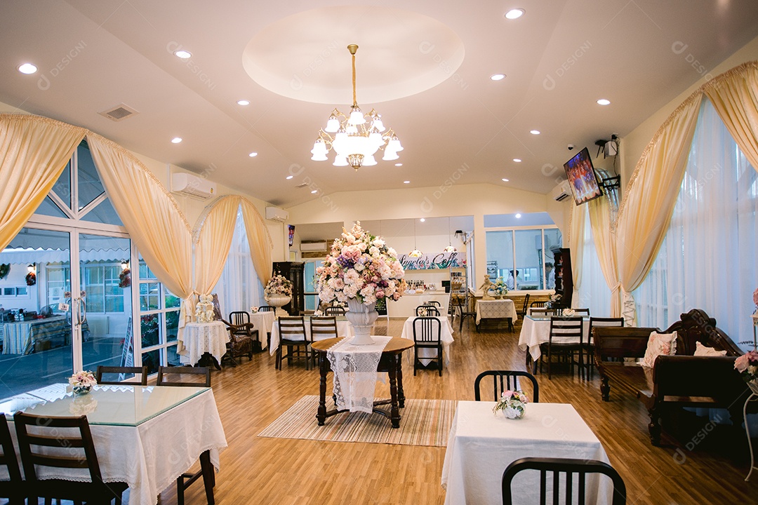 Decoração do salão para festa e eventos