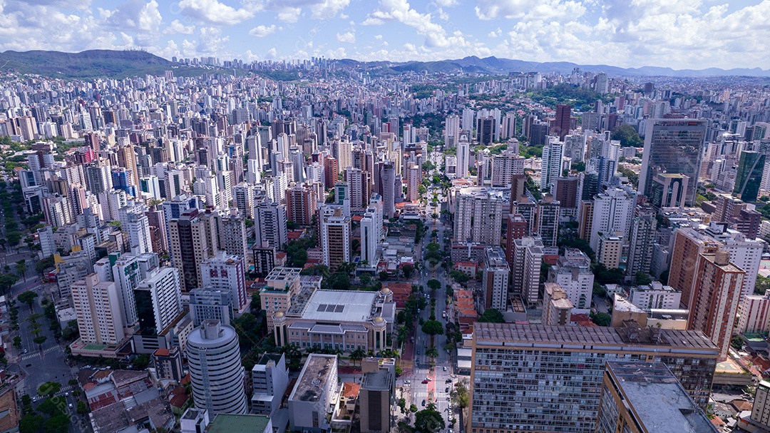 Vista aérea da região central de Belo Horizonte, Minas Gerais, Brasil. edifícios comerciais