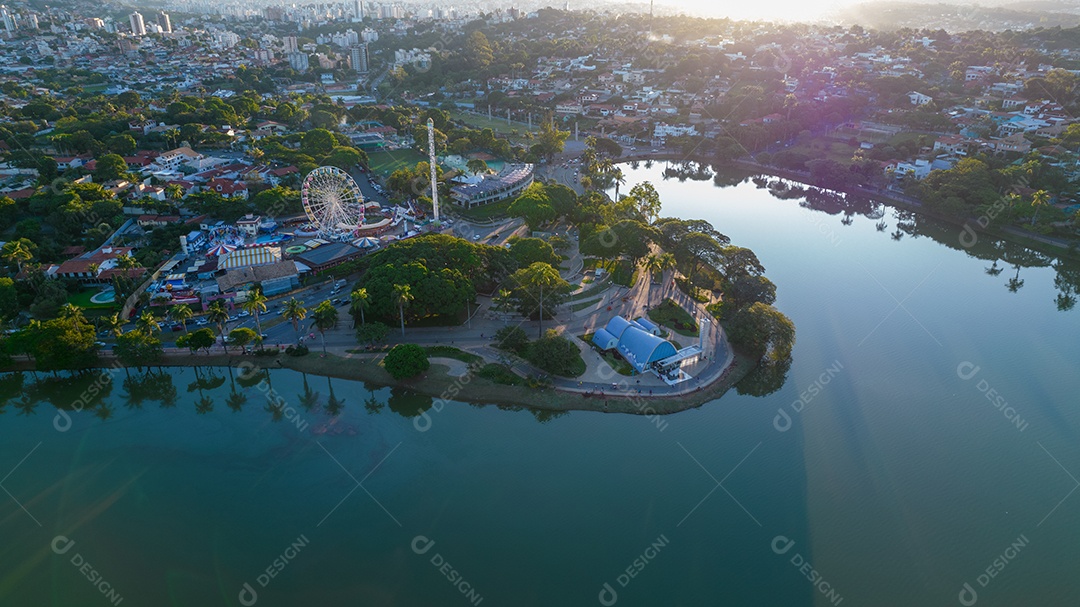 Vista aérea da Lagoa da Pampulha em Minas Gerais, Belo Horizonte