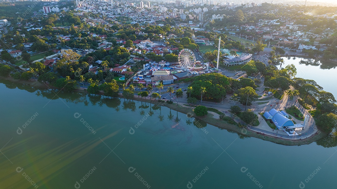 Vista aérea da Lagoa da Pampulha em Minas Gerais, Belo Horizonte