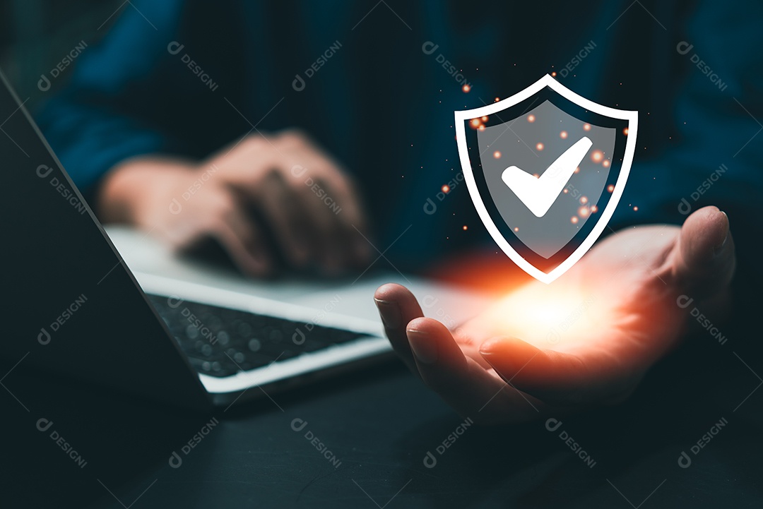 Mão mostra o sinal da garantia de qualidade de serviço superior, padrões, produto de garantia