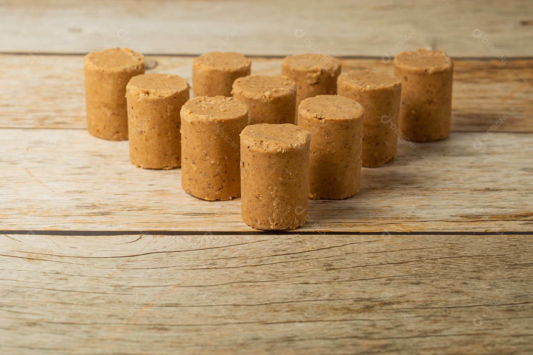 Paçoca ou paçoquinha, comida tradicional brasileira, um doce feito de amendoim