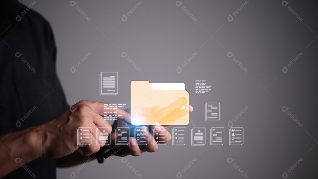 Dispositivo digital de toque do dedo do empresário, holograma hud com ícones de documentos de escritório e binário