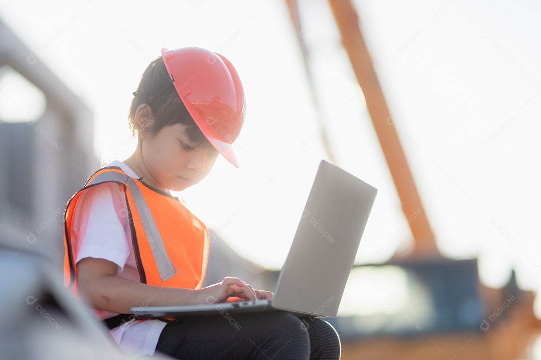 Menina asiática futuros engenheiros