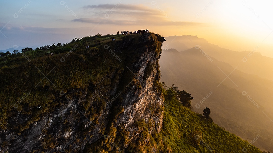 Vista aérea do Parque Nacional de Phu Lanka, província de Phayao, ao norte da Tailândia