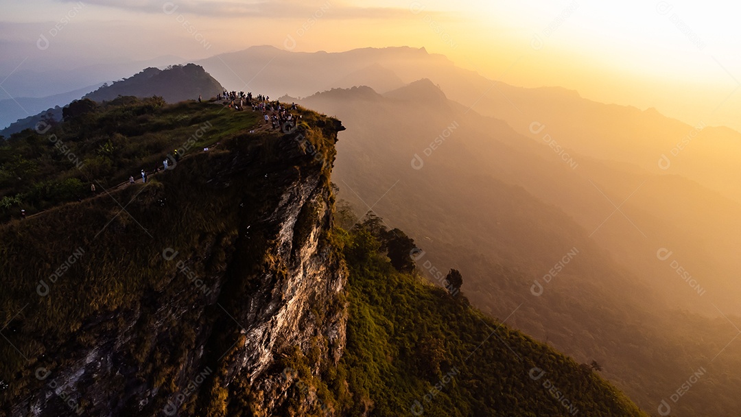 Vista da montanha Phu Chee Fah em Chiang Rai, Tailândia