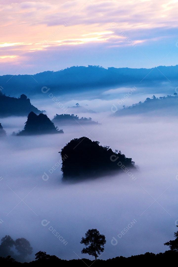 Vista aérea do Parque Nacional de Phu Lanka, província de Phayao