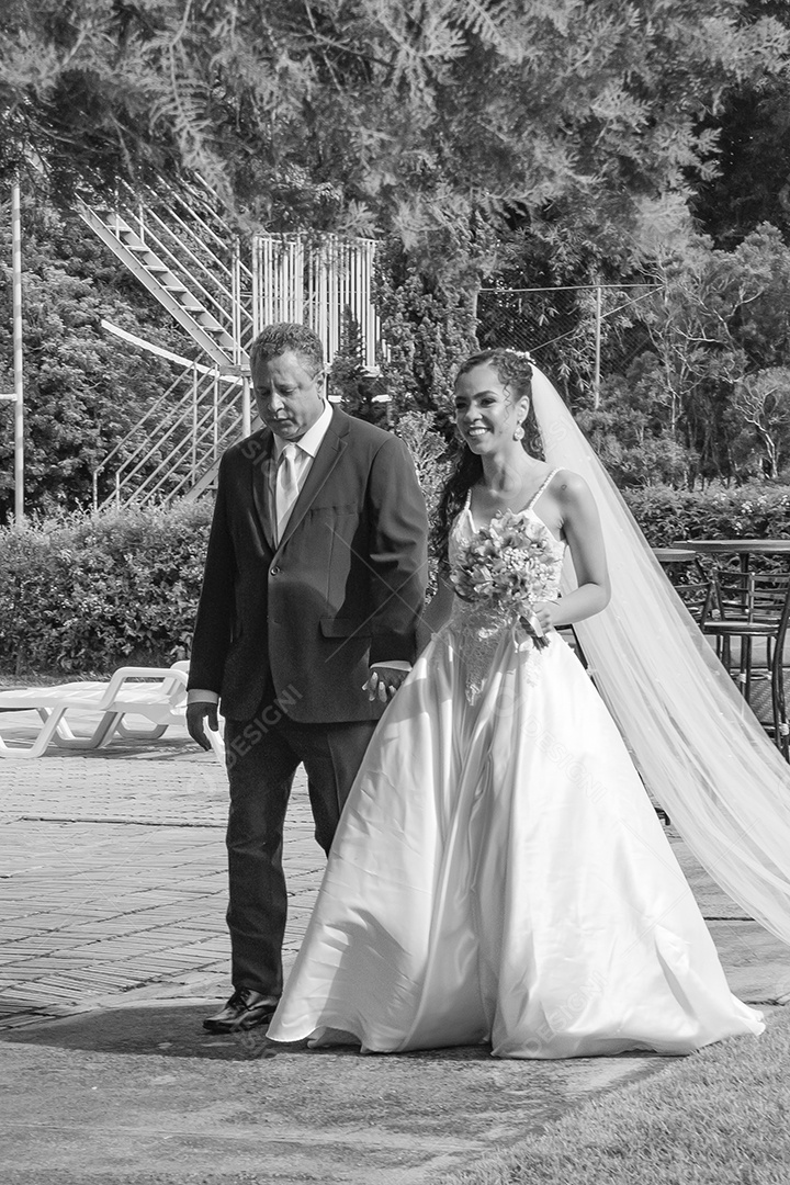 Noiva entrando com seu pai casamento