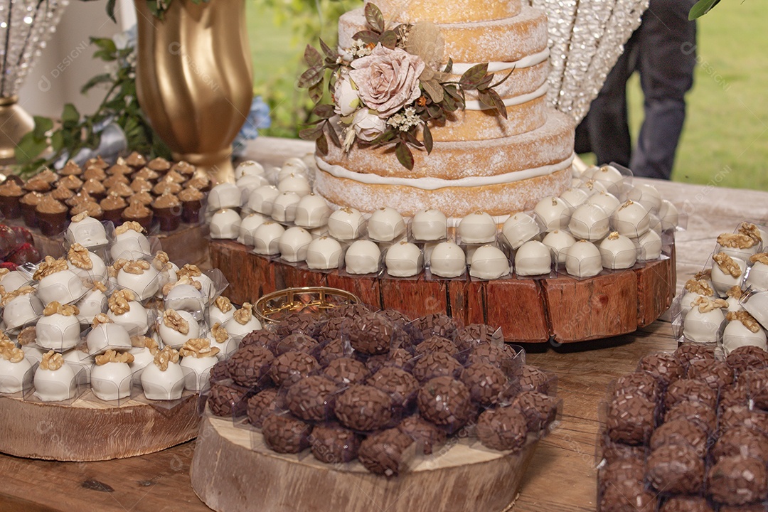 Linda mesa de casamento flores branca Buque