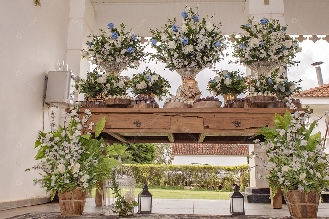 Linda mesa de casamento flores branca Buque