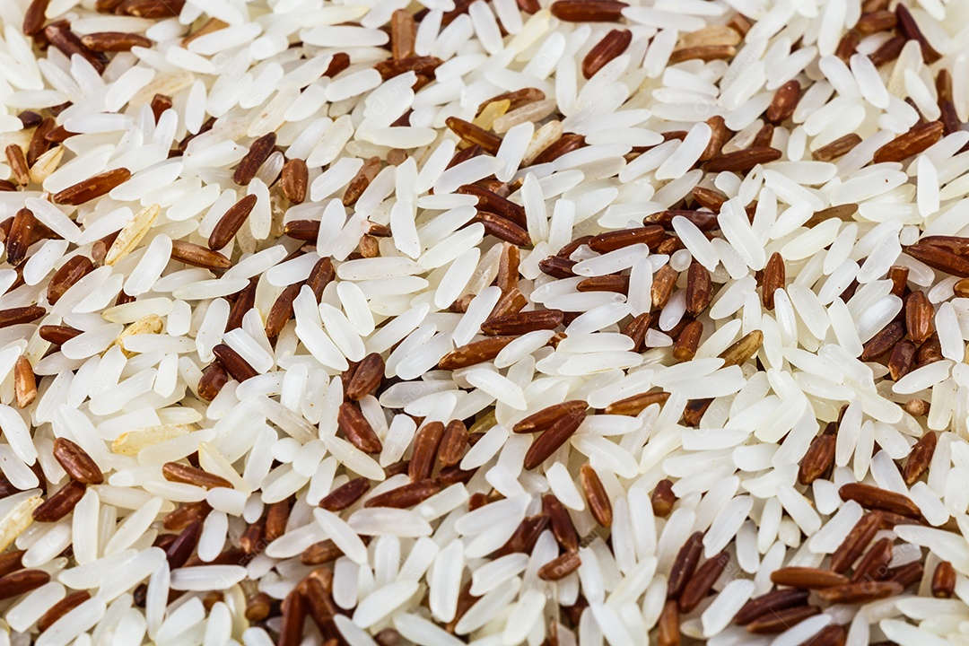 Arroz integral beneficiado com limpeza imperfeita