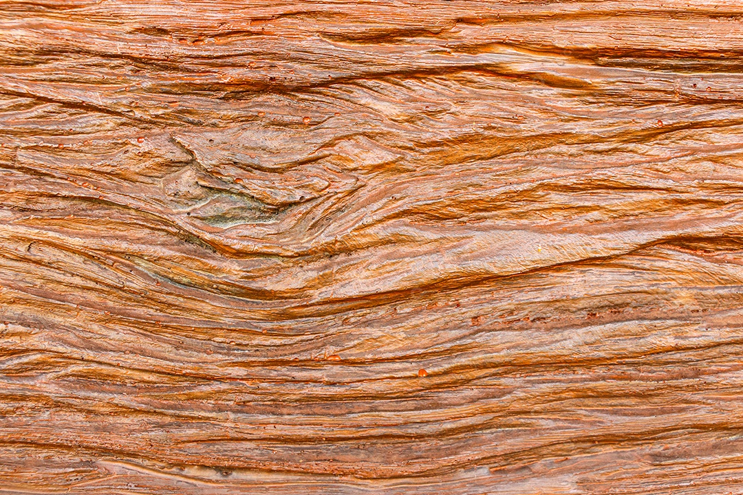 A textura de parede de madeira marrom na Tailândia