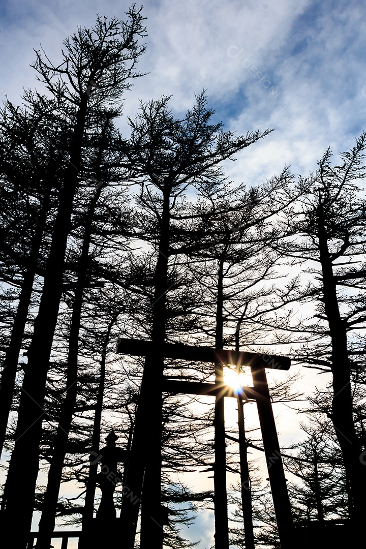 Santuário casa de Joss e pôr do sol no Japão