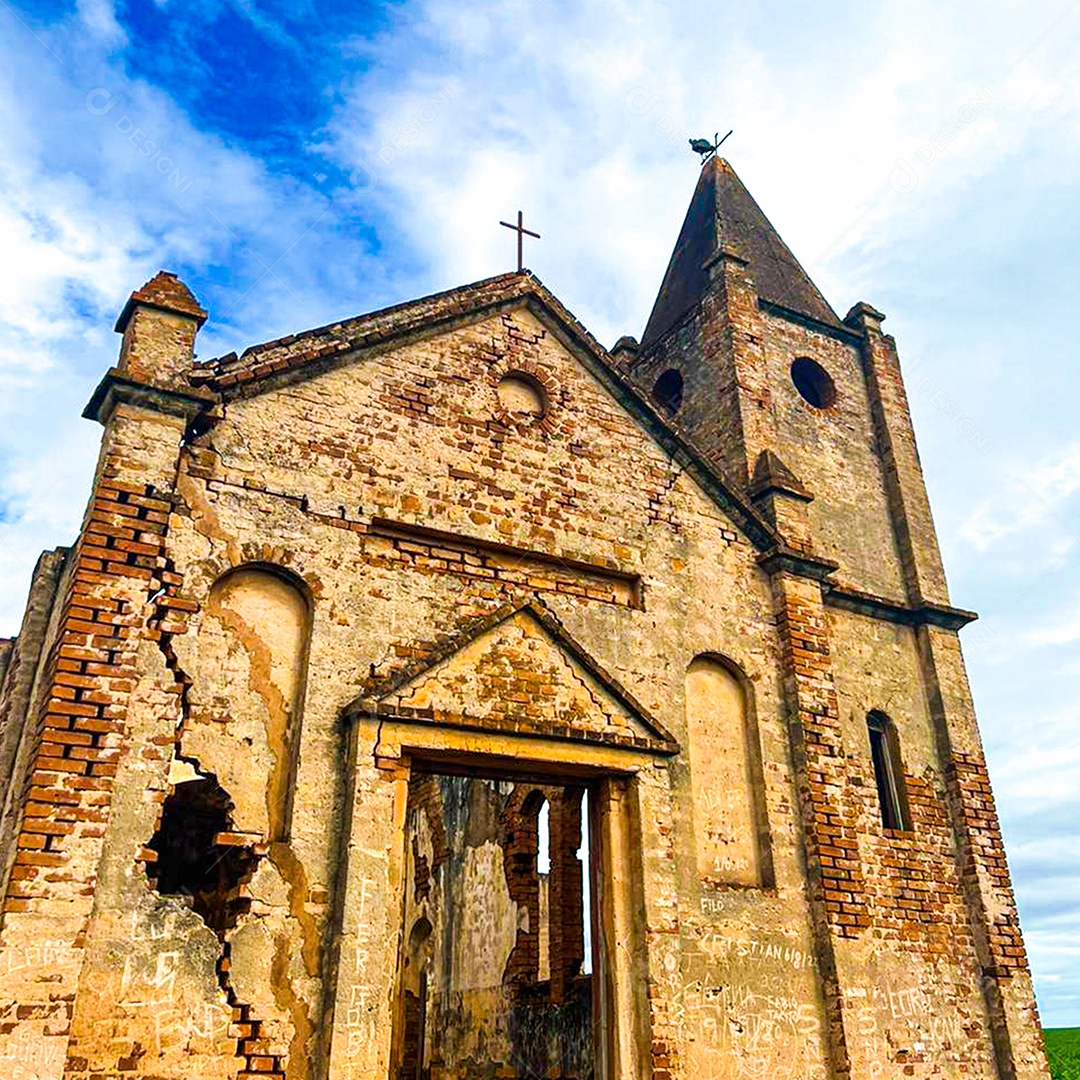 Igreja em ruinas