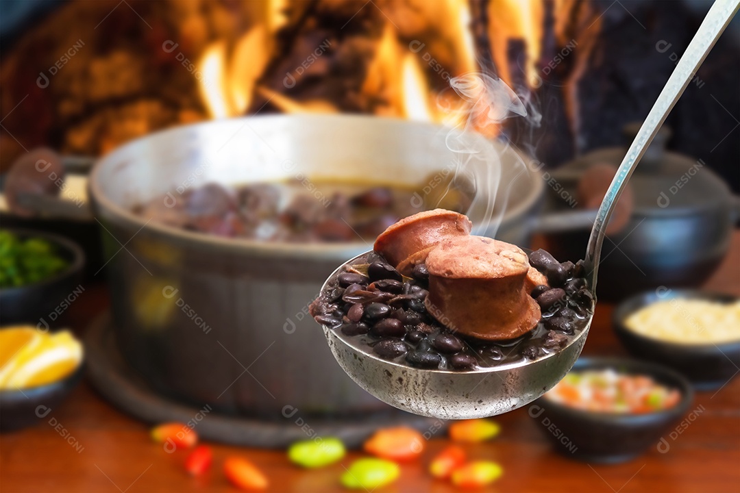 Feijoada. Comida tradicional brasileira. concha com feijoada