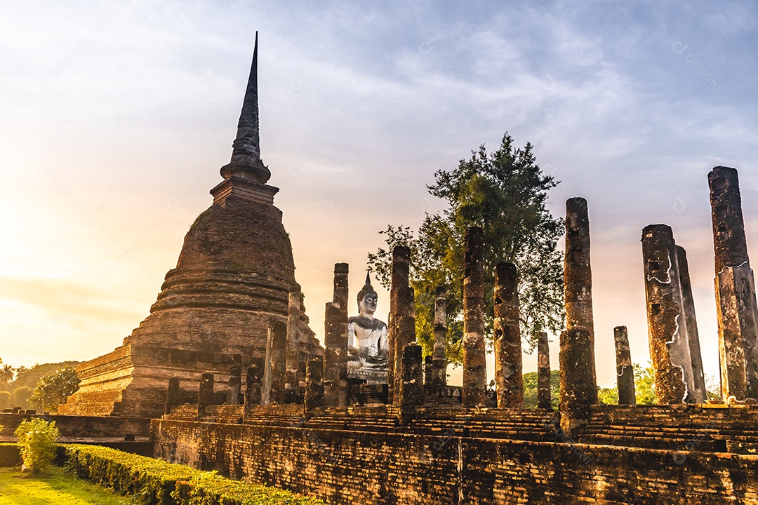 Wat Temple belo templo no parque histórico Tailândia