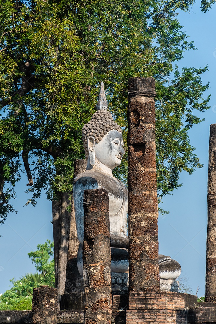 Wat Temple belo templo no parque histórico Tailândia