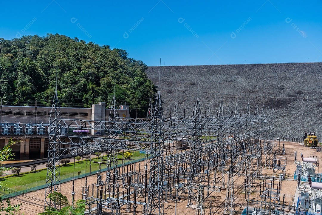 pequena usina hidrelétrica