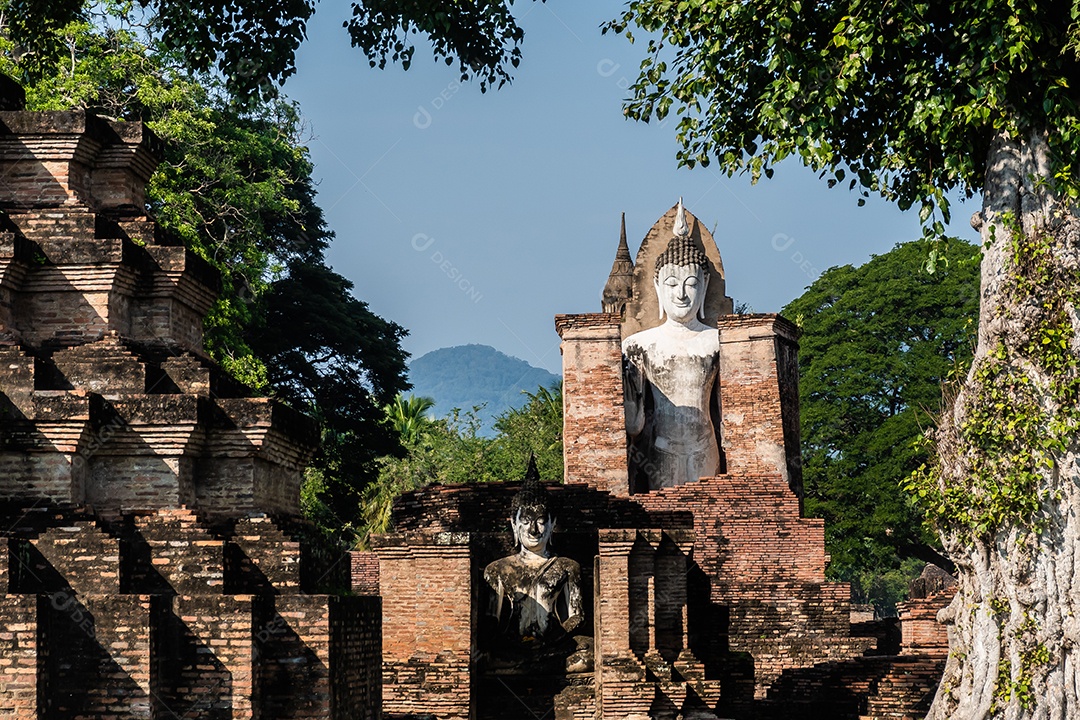 Wat Temple belo templo no parque histórico Tailândia