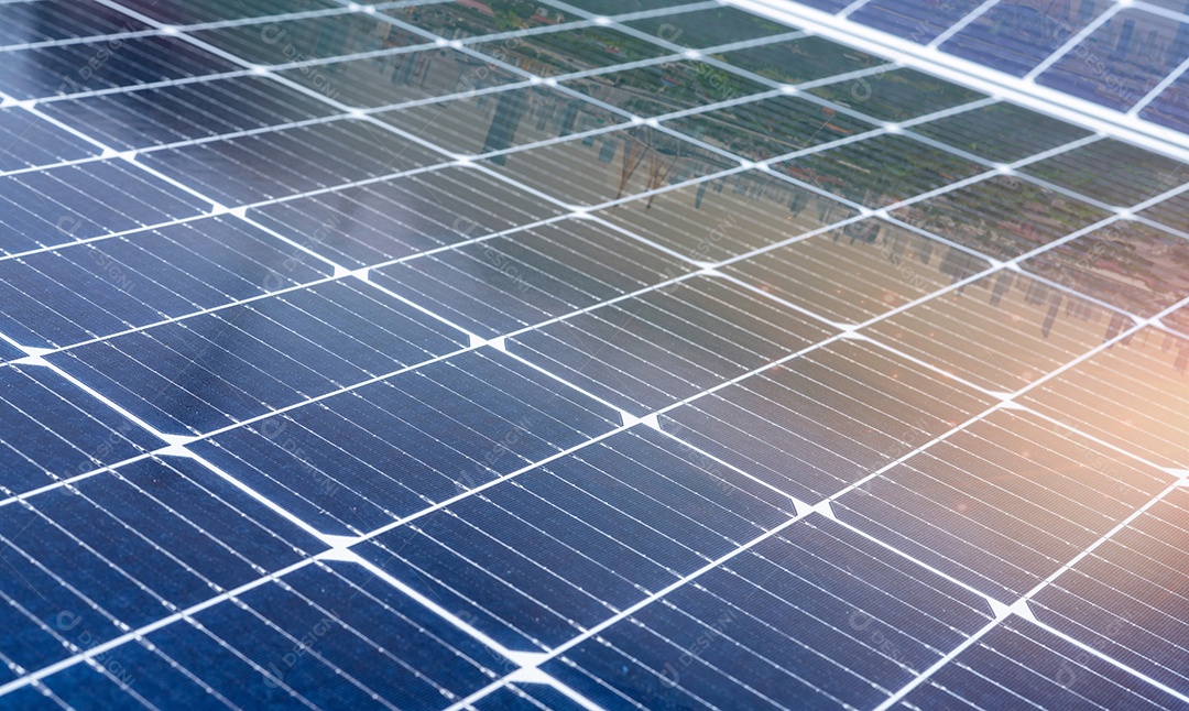 Foco seletivo em painéis solares ou módulo fotovoltaico.