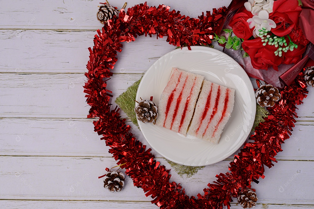 Sanduíche com geleia de morango