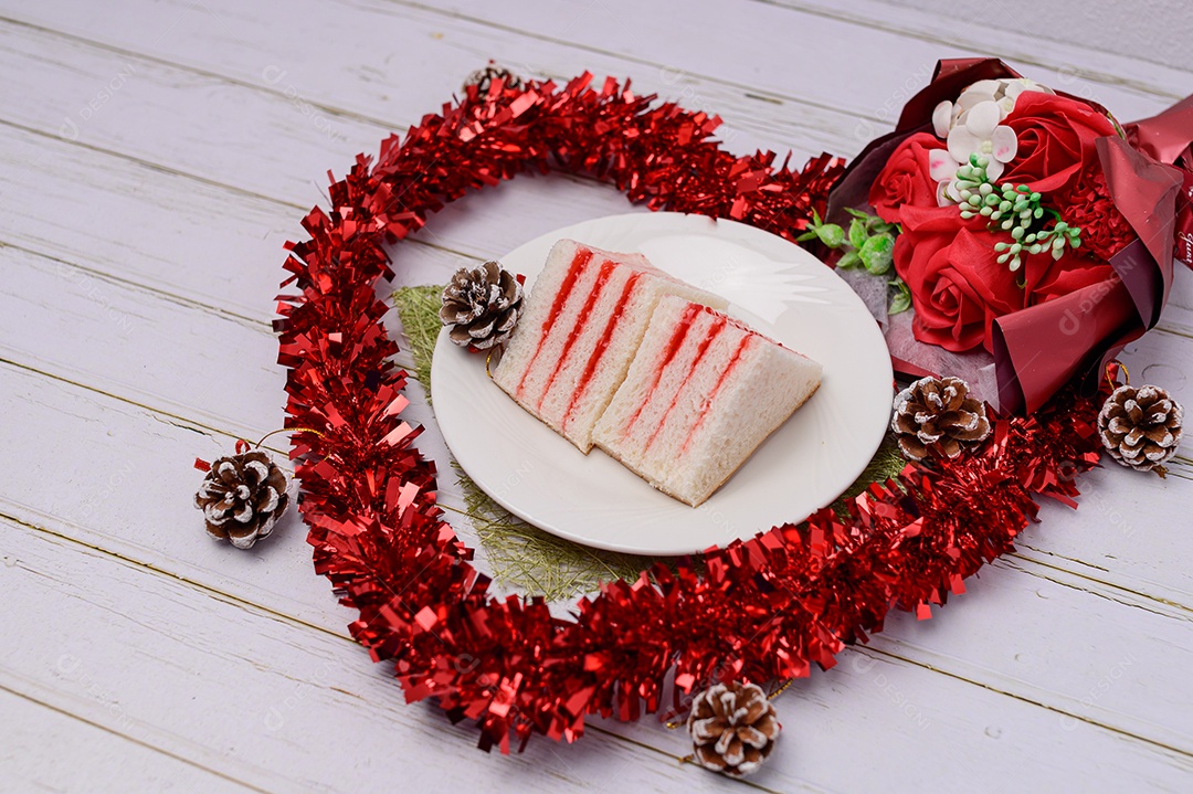 Sanduíche com geleia de morango