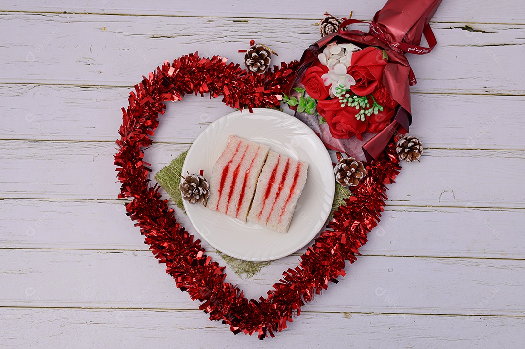 Sanduíche com geleia de morango