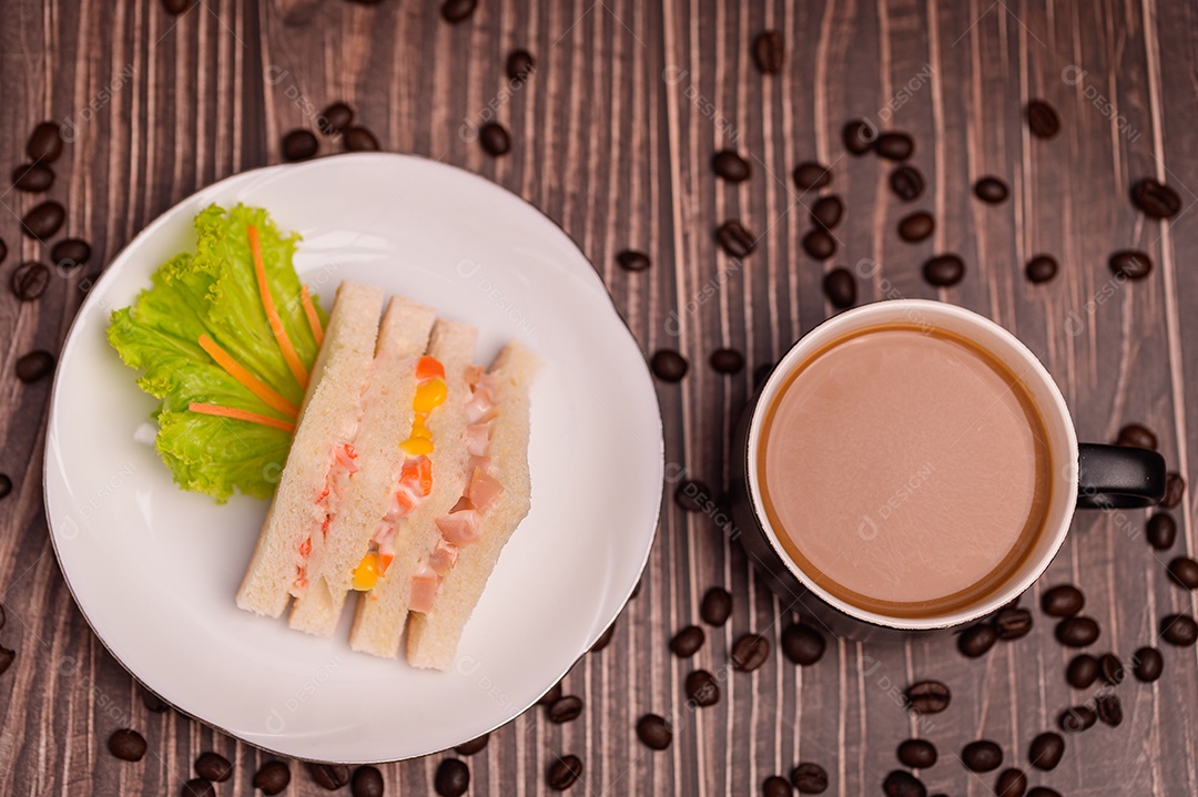 Menu de comida, lanches, sanduíches, palitos de caranguejo, salsichas