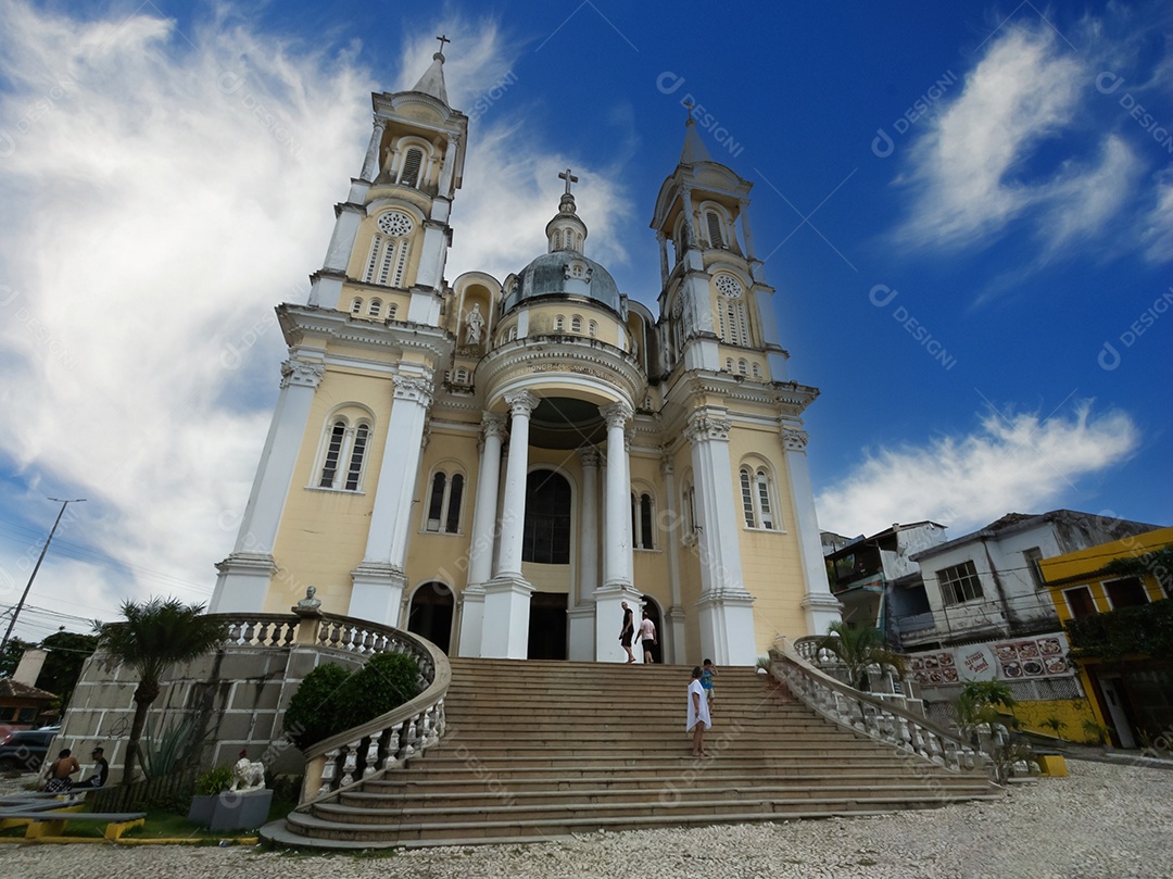 Vista panorâmica da Catedral de São Sebastião localizada no Centro Histórico de Ilhéus.