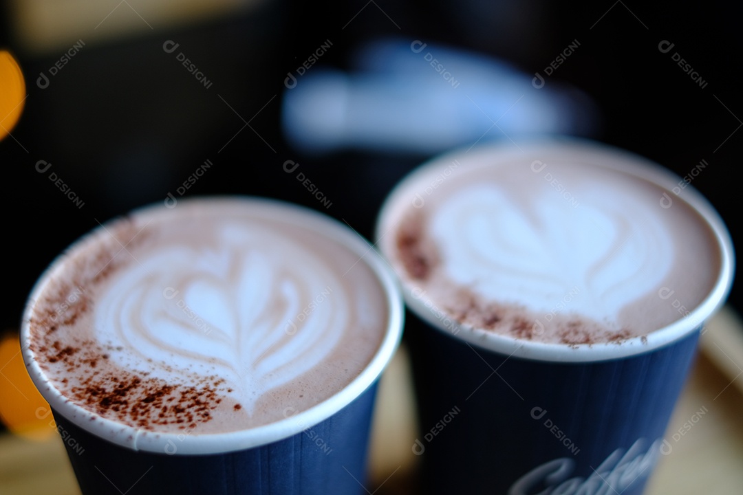 Capuccino sobre xicaras
