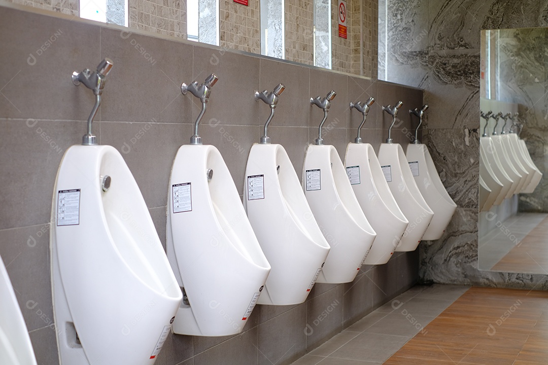 mictório banheiro masculino