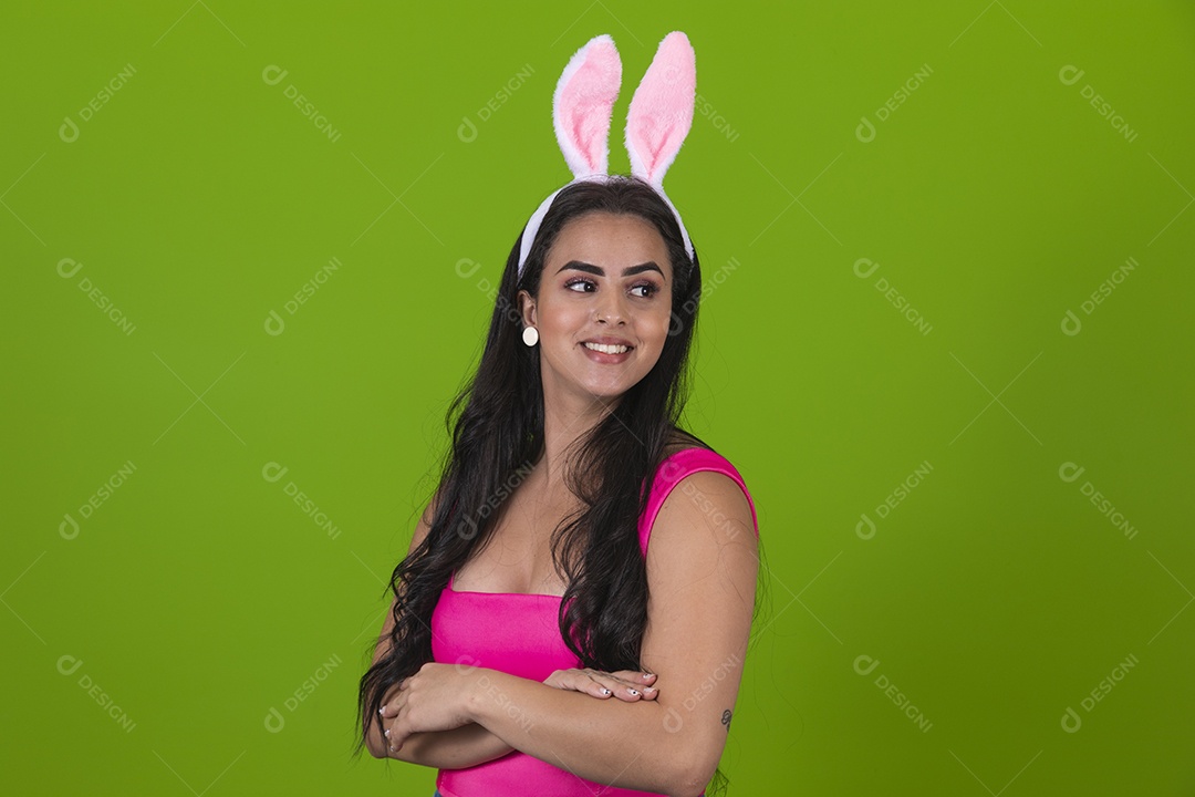 Linda Mulher garota usando fantasia de coelho Conceito Feliz Páscoa