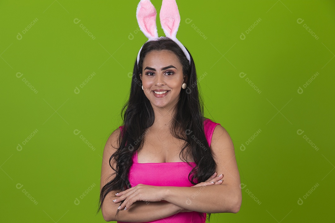 Linda Mulher garota usando fantasia de coelho Conceito Feliz Páscoa