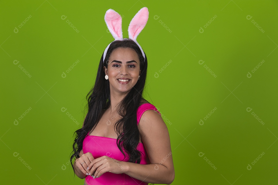 Linda Mulher garota usando fantasia de coelho Conceito Feliz Páscoa