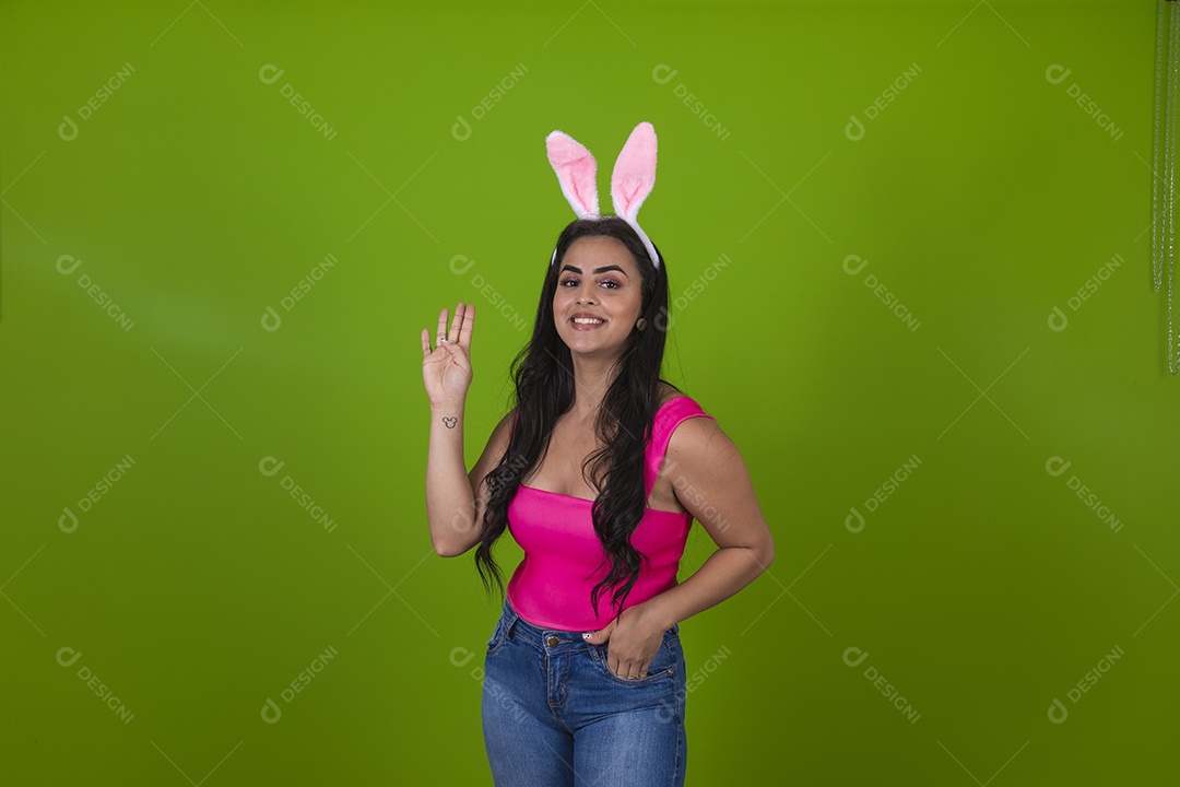 Linda Mulher garota usando fantasia de coelho Conceito Feliz Páscoa