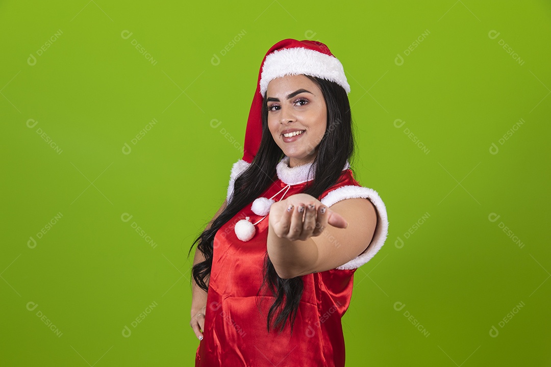 Linda mulher usando fantasias de natal