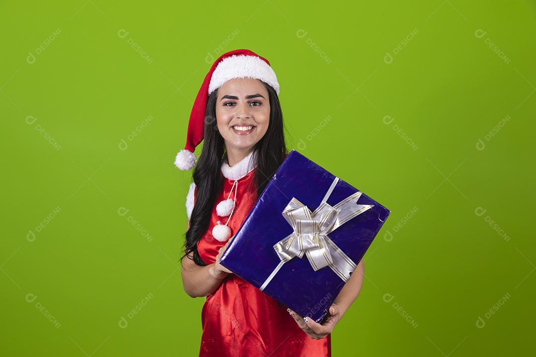 Linda mulher usando fantasias de natal