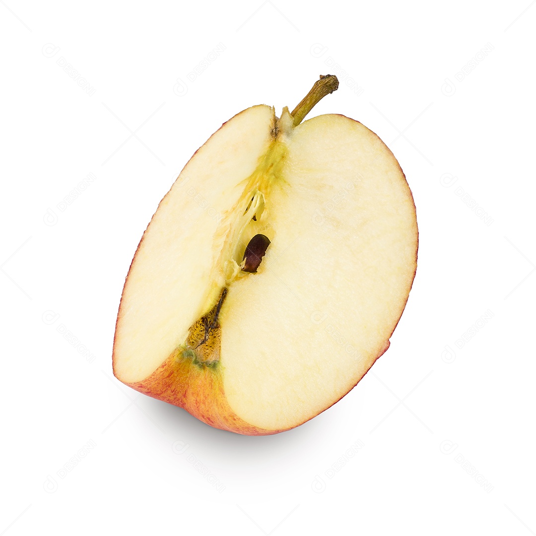 Fatia de maçã isolada no fundo branco.