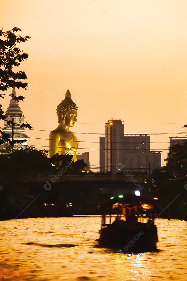 Paisagem do grande Buda na cidade grande estátua de Buda